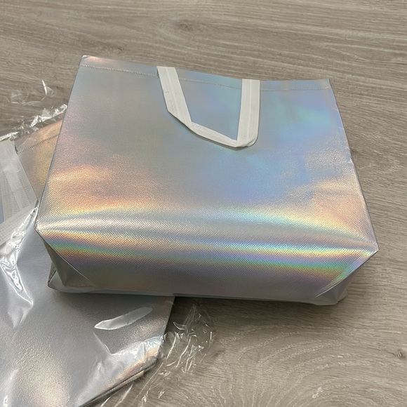 Brand new holographic bag QTY of 6 - Picture 6 of 6